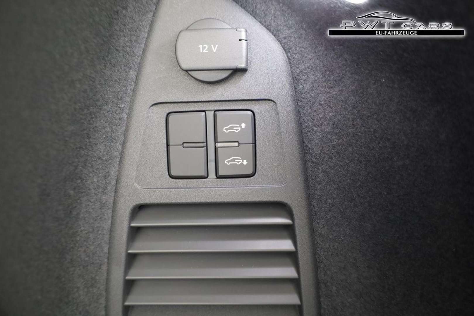 Volkswagen Touareg TDI 4Motion R-Line - 2025 - Joinsteer - #14