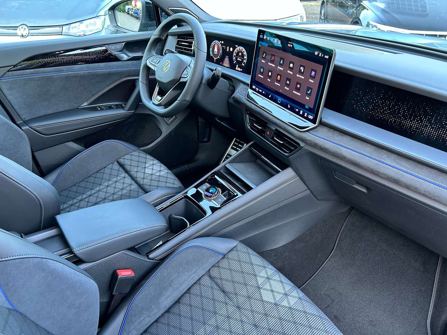 Volkswagen T-CROSS TDI 4Motion R-Line - 2025 - Joinsteer - #15