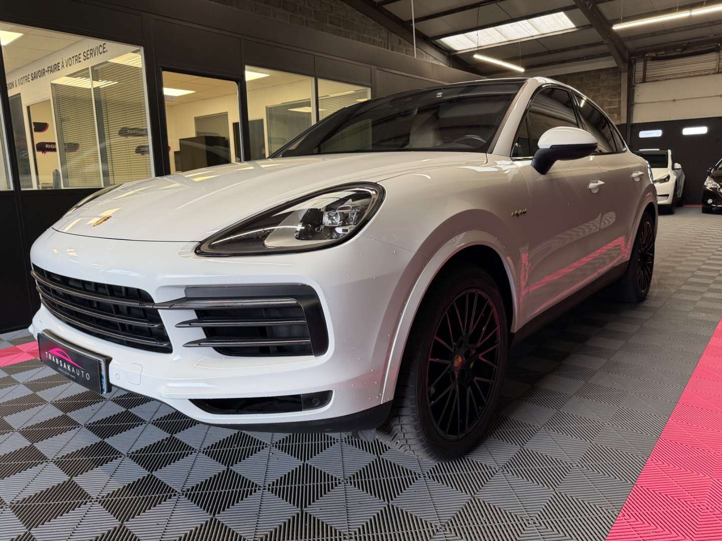 Porsche Cayenne Coupé Platinum Edition E-hybrid - 2022 - Joinsteer - #5