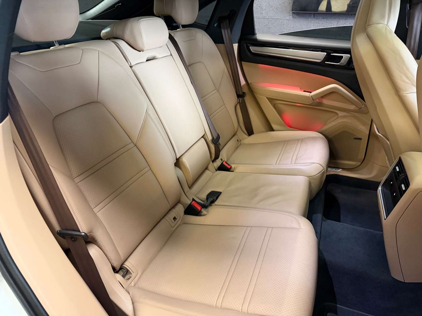 Porsche Cayenne Coupé Platinum Edition E-hybrid - 2022 - Joinsteer - #22