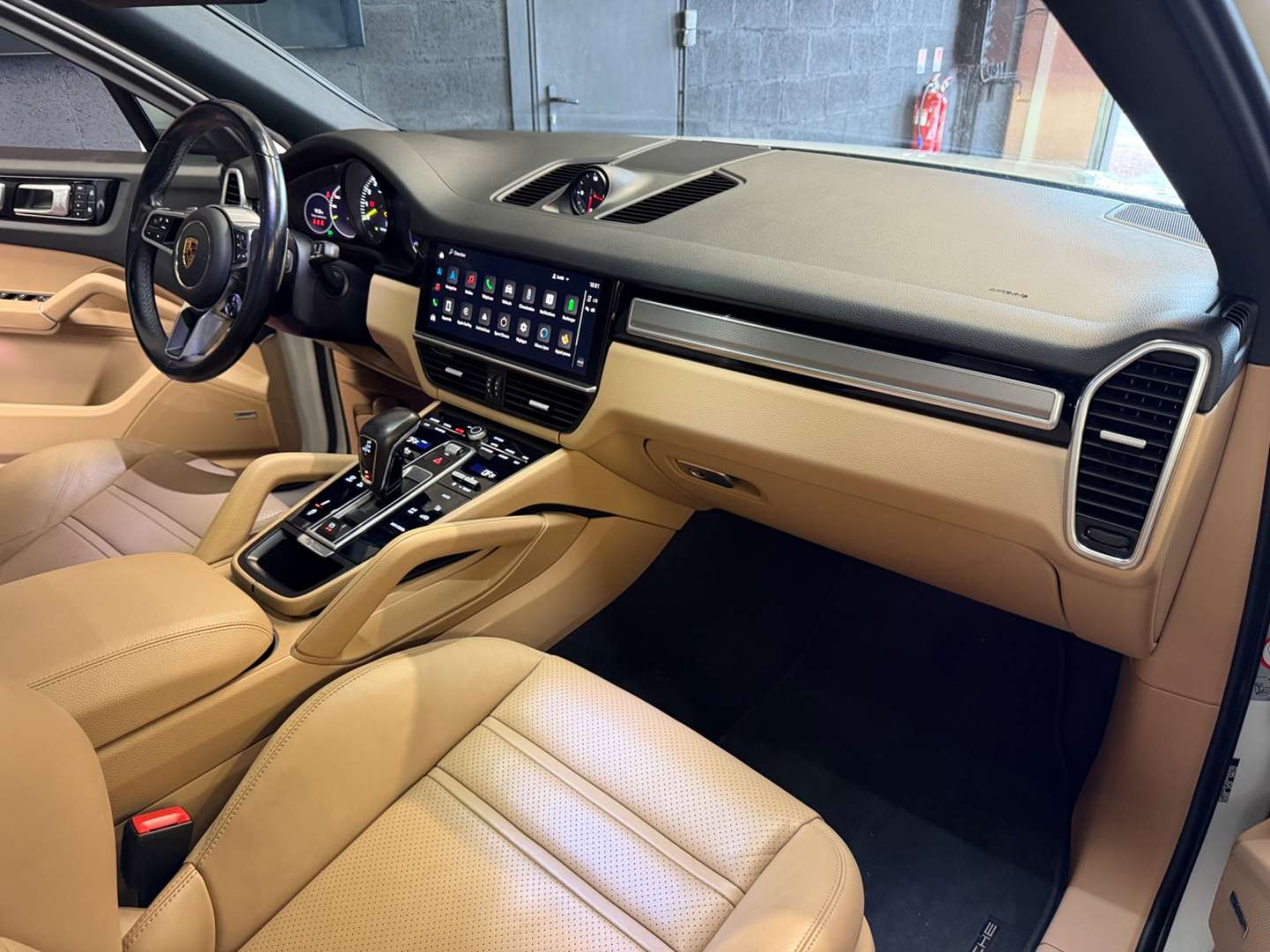 Porsche Cayenne Coupé Platinum Edition E-hybrid - 2022 - Joinsteer - #24