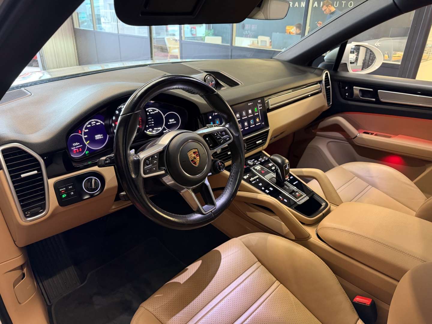 Porsche Cayenne Coupé Platinum Edition E-hybrid - 2022 - Joinsteer - #25