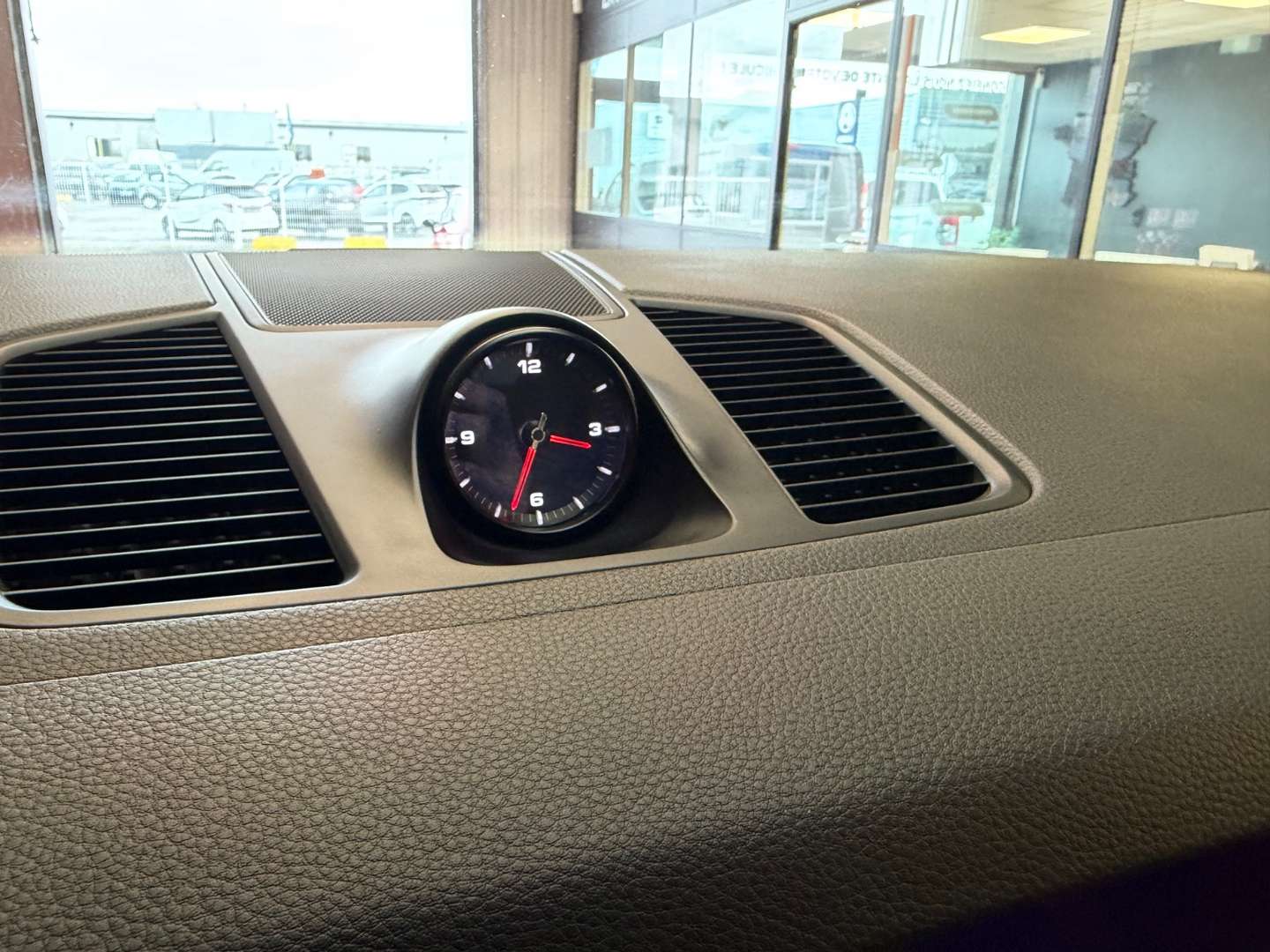 Porsche Cayenne Coupé Platinum Edition E-hybrid - 2022 - Joinsteer - #39