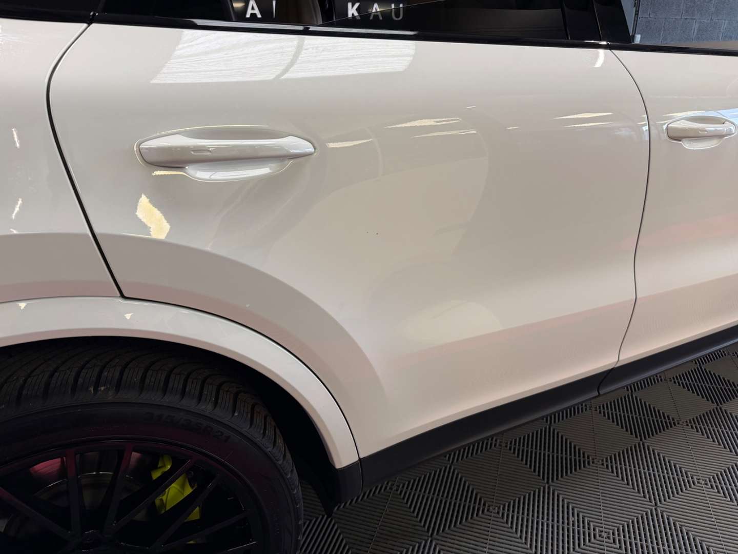 Porsche Cayenne Coupé Platinum Edition E-hybrid - 2022 - Joinsteer - #49