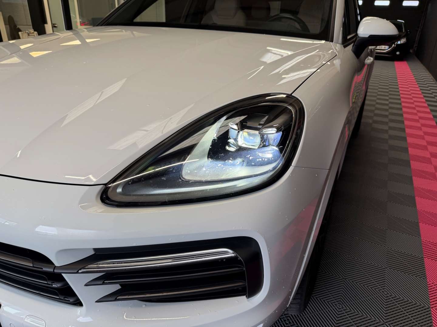 Porsche Cayenne Coupé Platinum Edition E-hybrid - 2022 - Joinsteer - #50