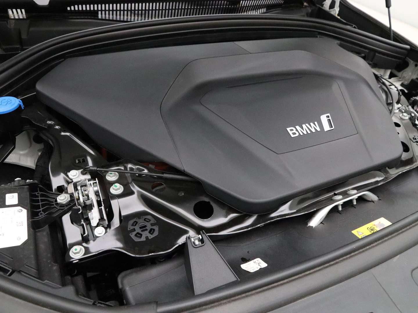 BMW IX1 M Sport EDrive20 - 2025 - Joinsteer - #4