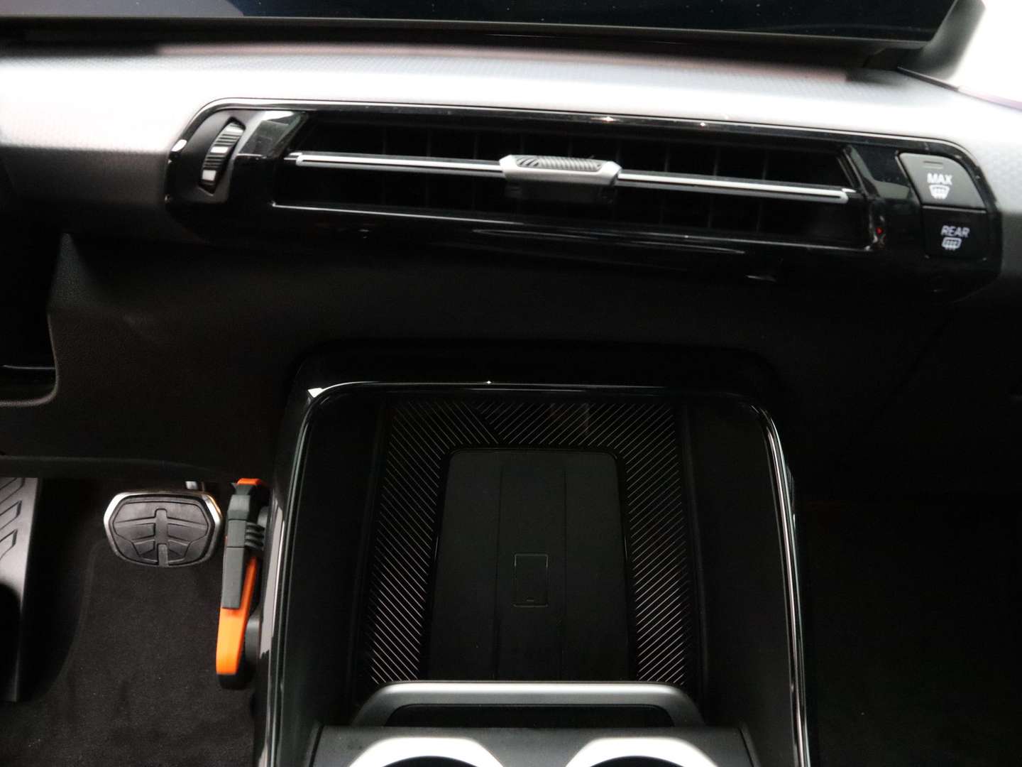 BMW IX1 M Sport EDrive20 - 2025 - Joinsteer - #14