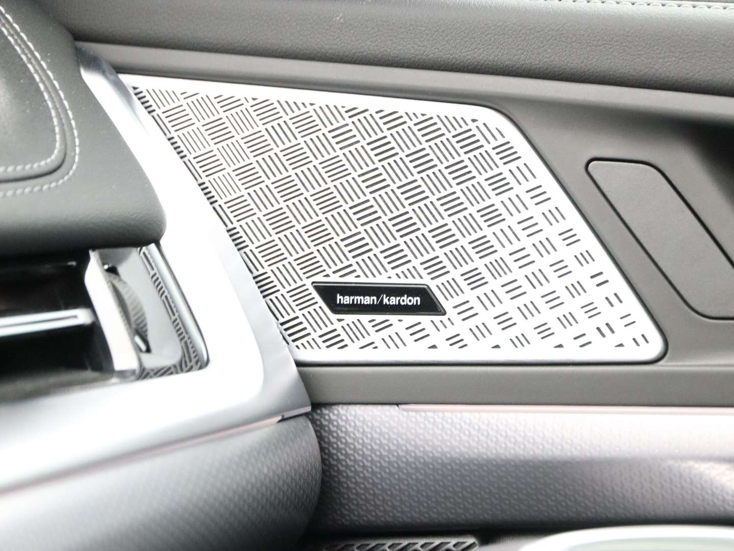 BMW IX1 M Sport EDrive20 - 2025 - Joinsteer - #23