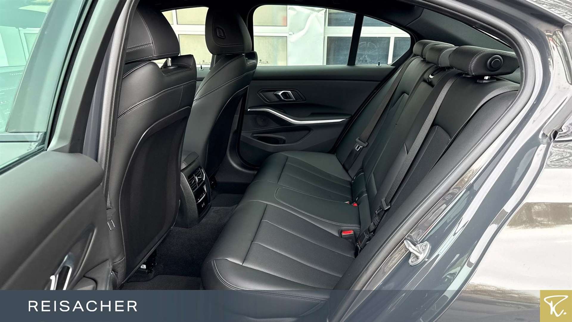 BMW 318i M Sport - 2025 - Joinsteer - #8