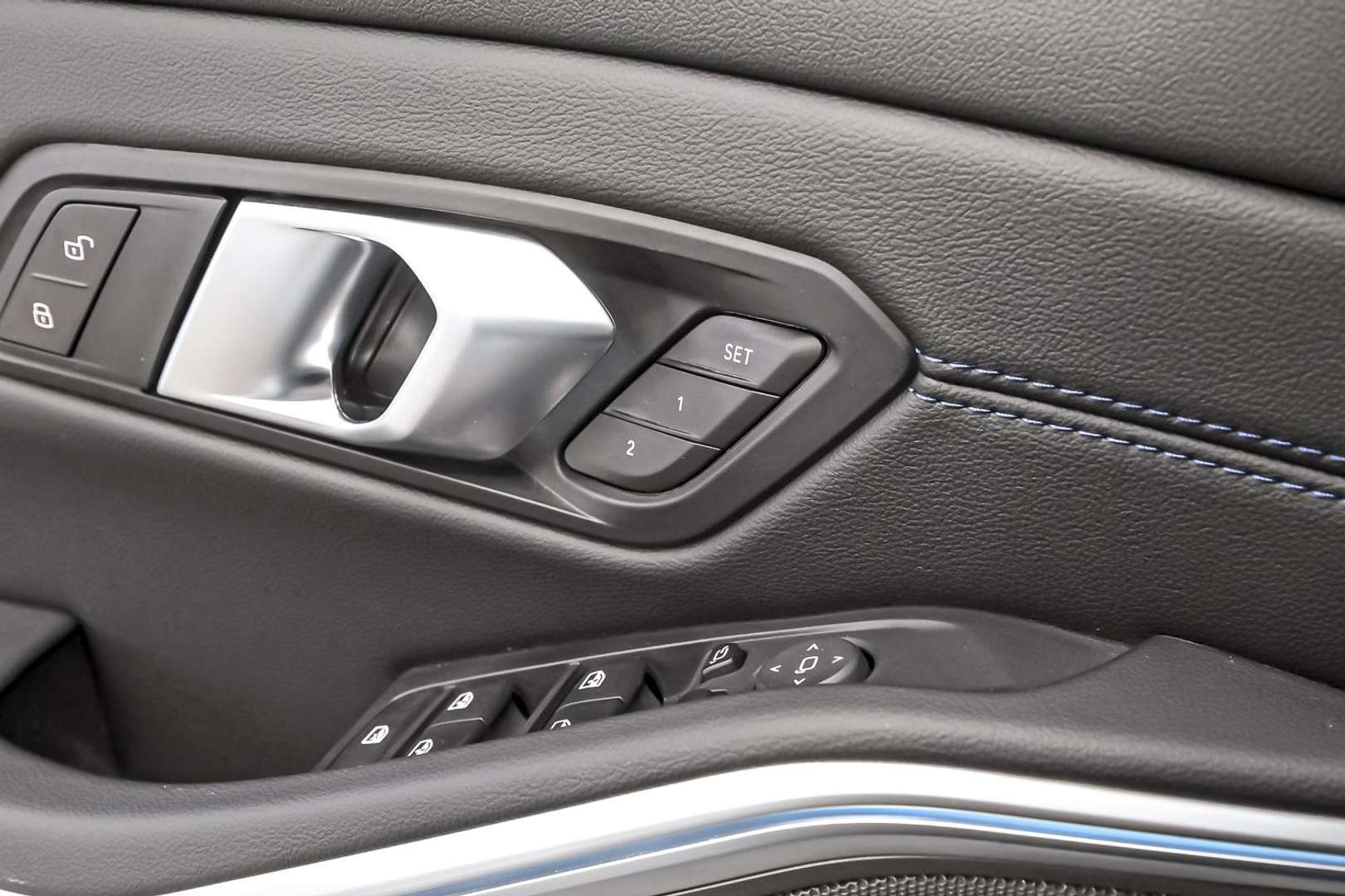 BMW 330e - 2025 - Joinsteer - #18