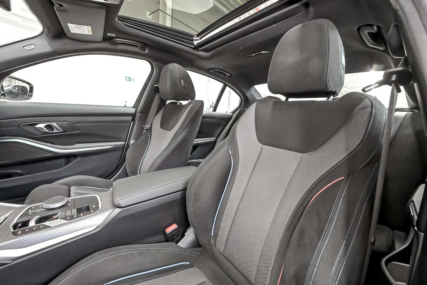 BMW 330e - 2025 - Joinsteer - #19