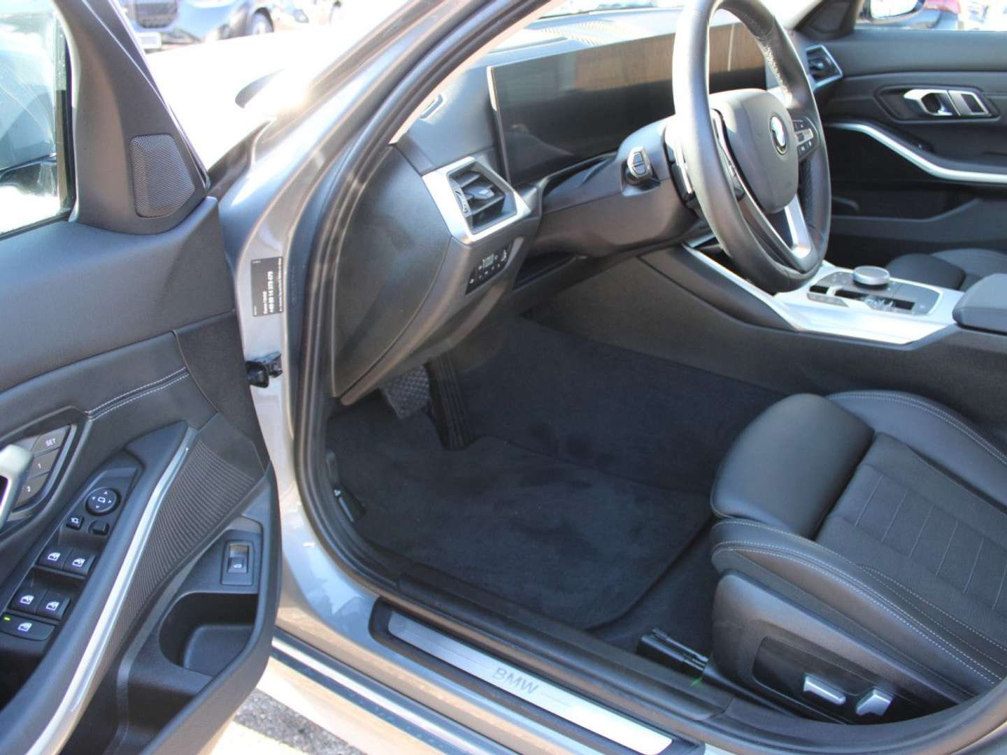BMW 330i XDrive - 2023 - Joinsteer - #7