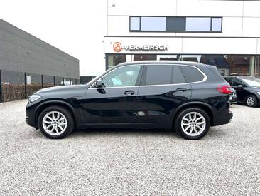 BMW X5 XDrive45e — photo 8