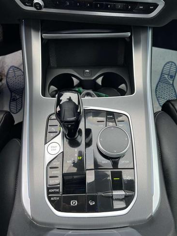 BMW X5 XDrive45e — photo 19
