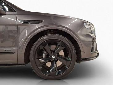 Bentley Bentayga V8 Azure — photo 6