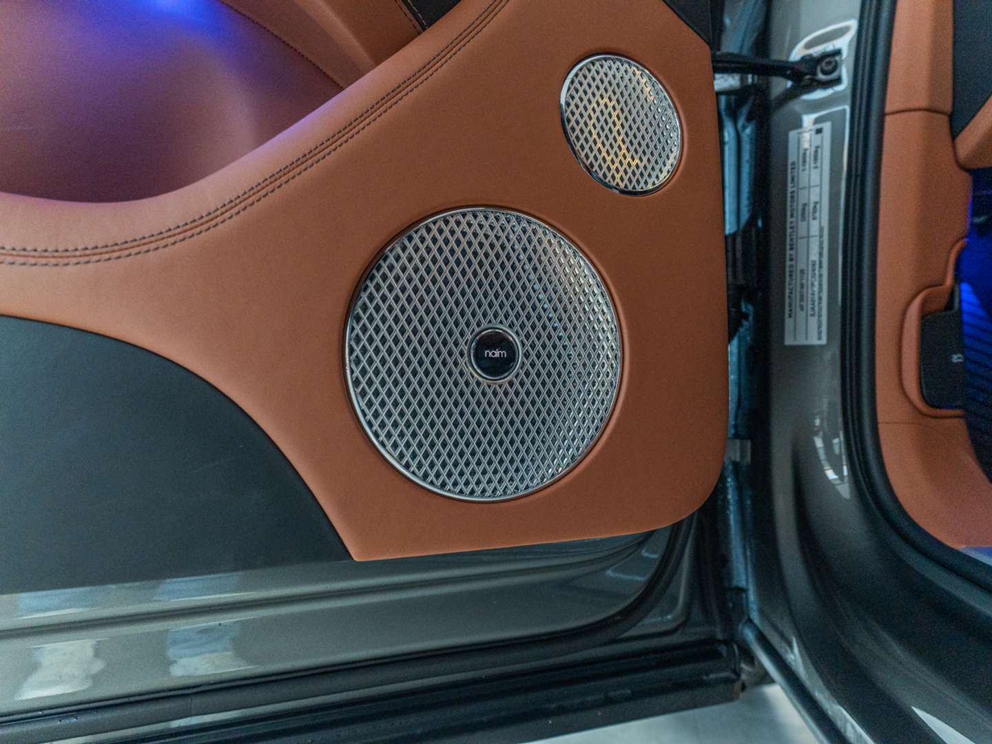 Bentley Bentayga V8 Azure - 2023 - Joinsteer - #13