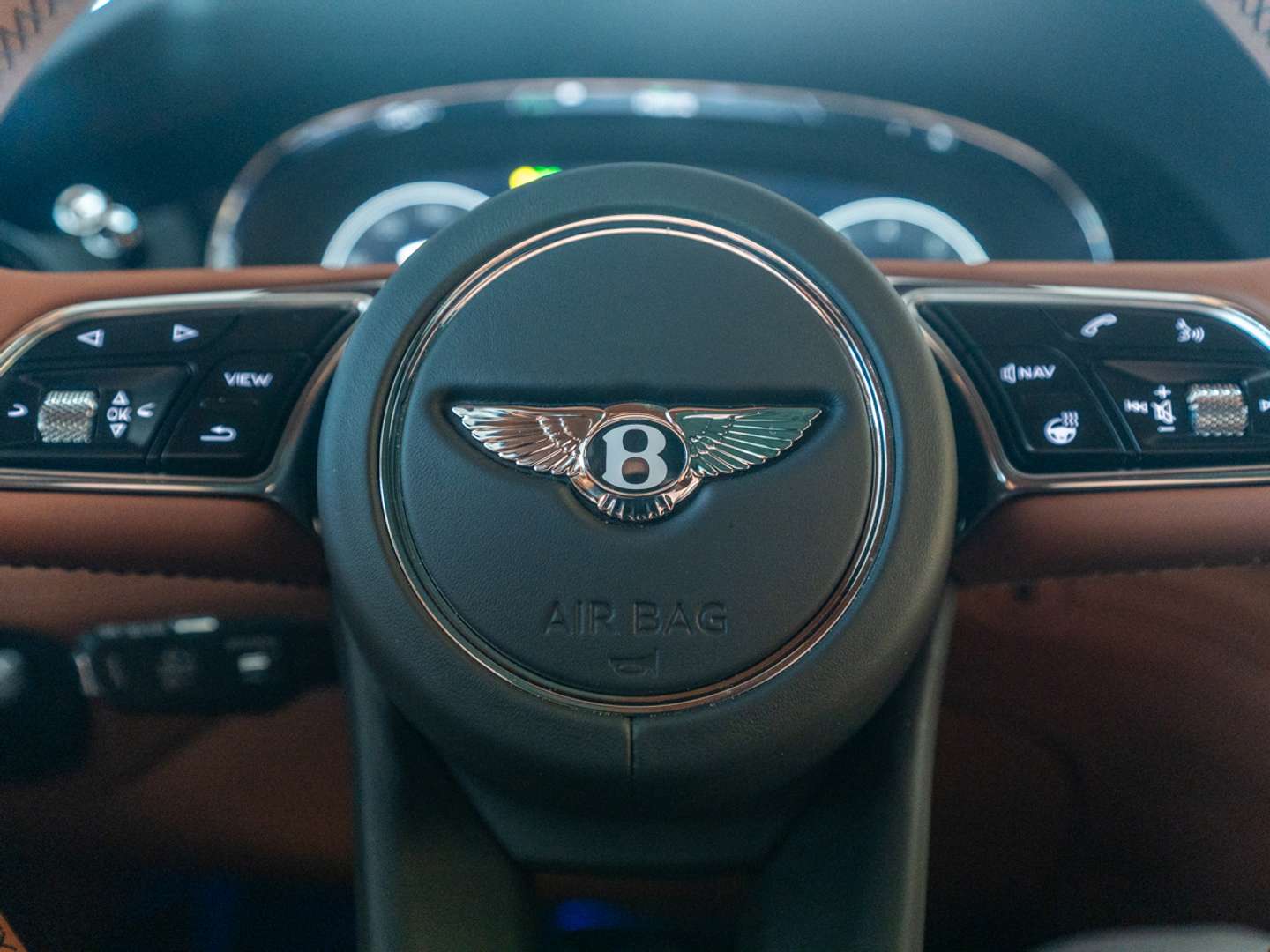 Bentley Bentayga V8 Azure - 2023 - Joinsteer - #24