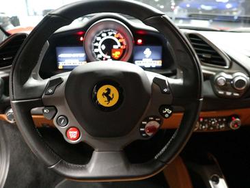 Ferrari 488 — photo 16