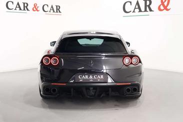 Ferrari GTC4Lusso — photo 4
