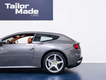 Ferrari FF — photo 7
