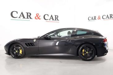 Ferrari GTC4Lusso — photo 6