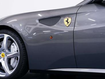 Ferrari FF — photo 8