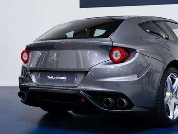 Ferrari FF — photo 11