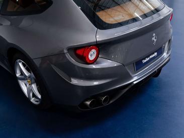 Ferrari FF — photo 12
