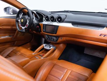 Ferrari FF — photo 13