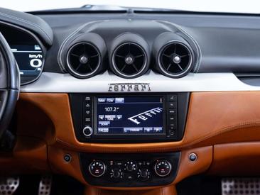 Ferrari FF — photo 18