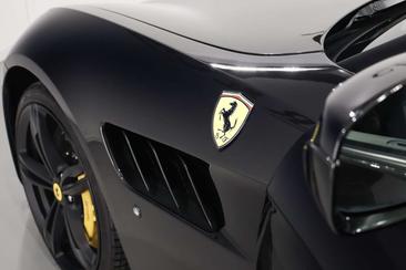 Ferrari GTC4Lusso — photo 18