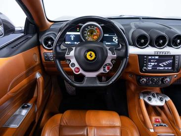 Ferrari FF — photo 20