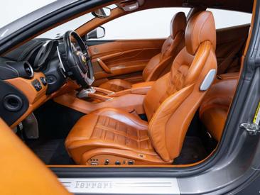 Ferrari FF — photo 24