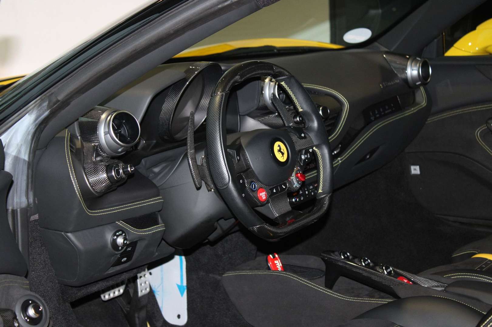 Ferrari F8 Tributo - 2022 - Joinsteer - #4