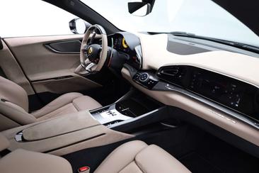 Ferrari Purosangue — photo 25