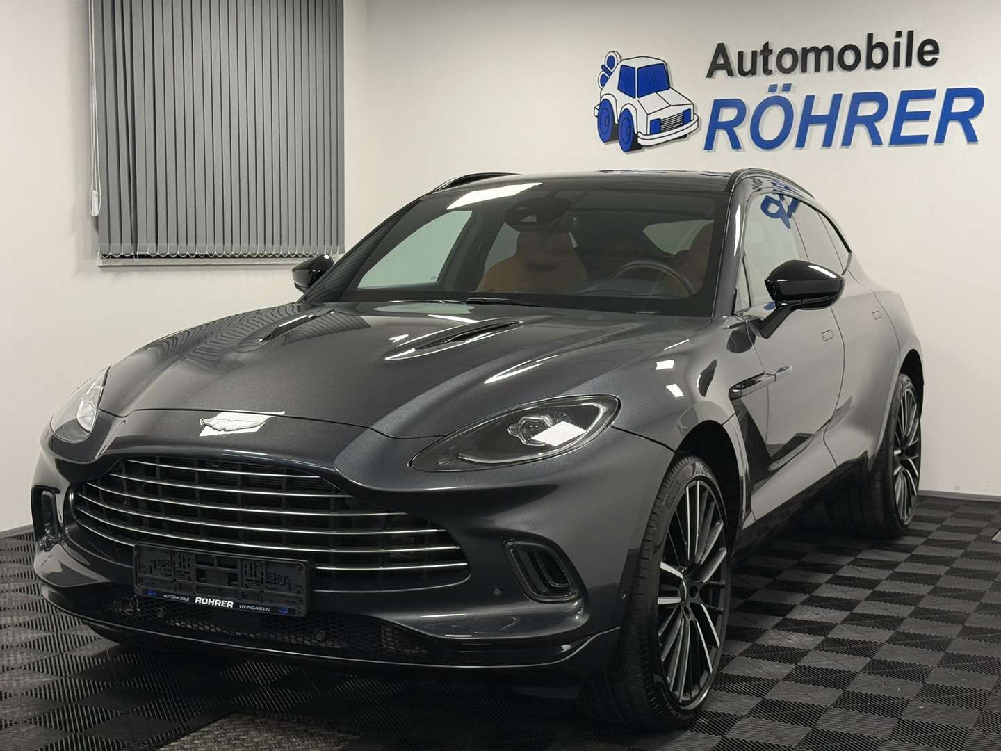 Aston Martin DBX 4.0 V8 - 2025 - Joinsteer - #1