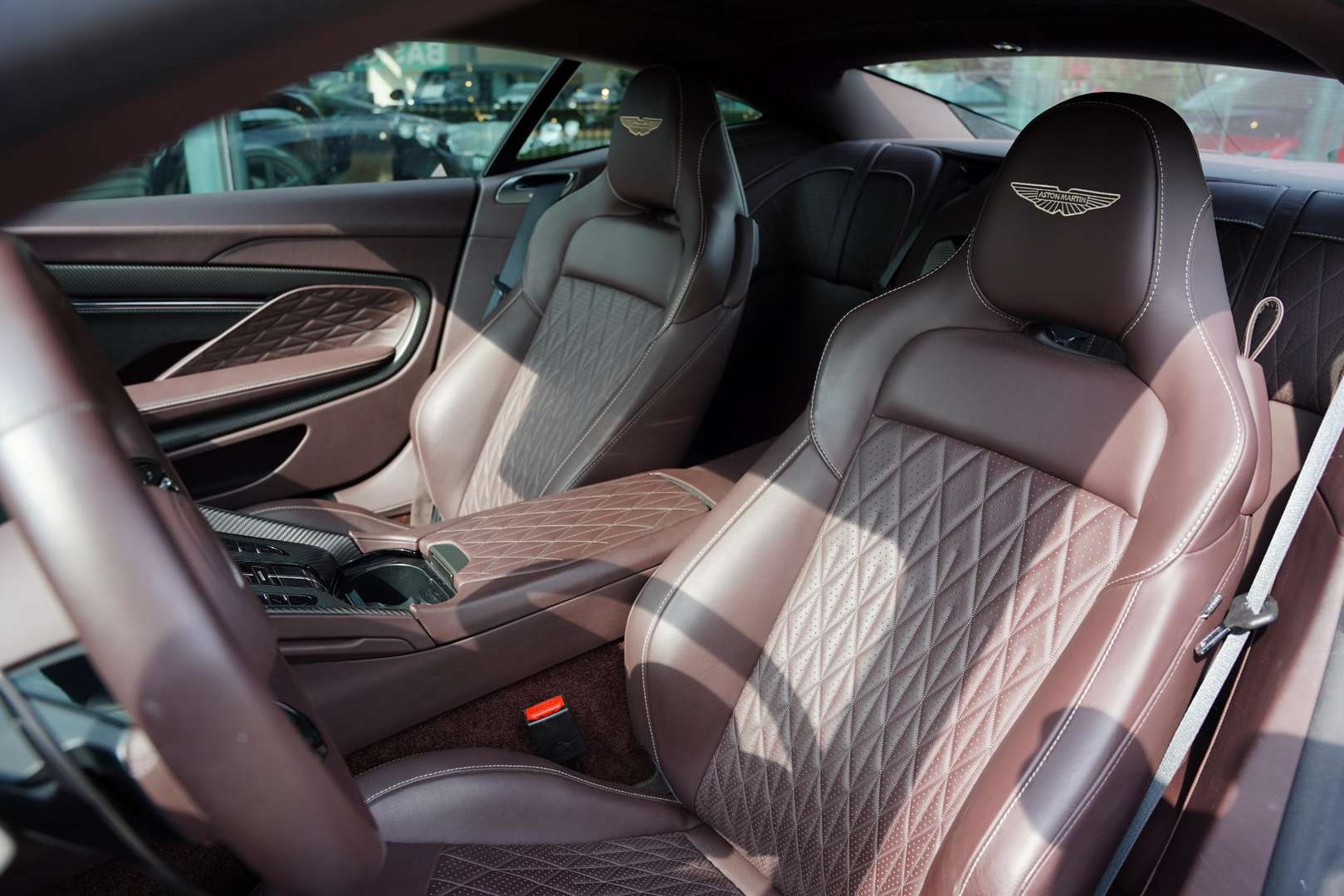 Aston Martin DB12 4.0 V8 - 2024 - Joinsteer - #6
