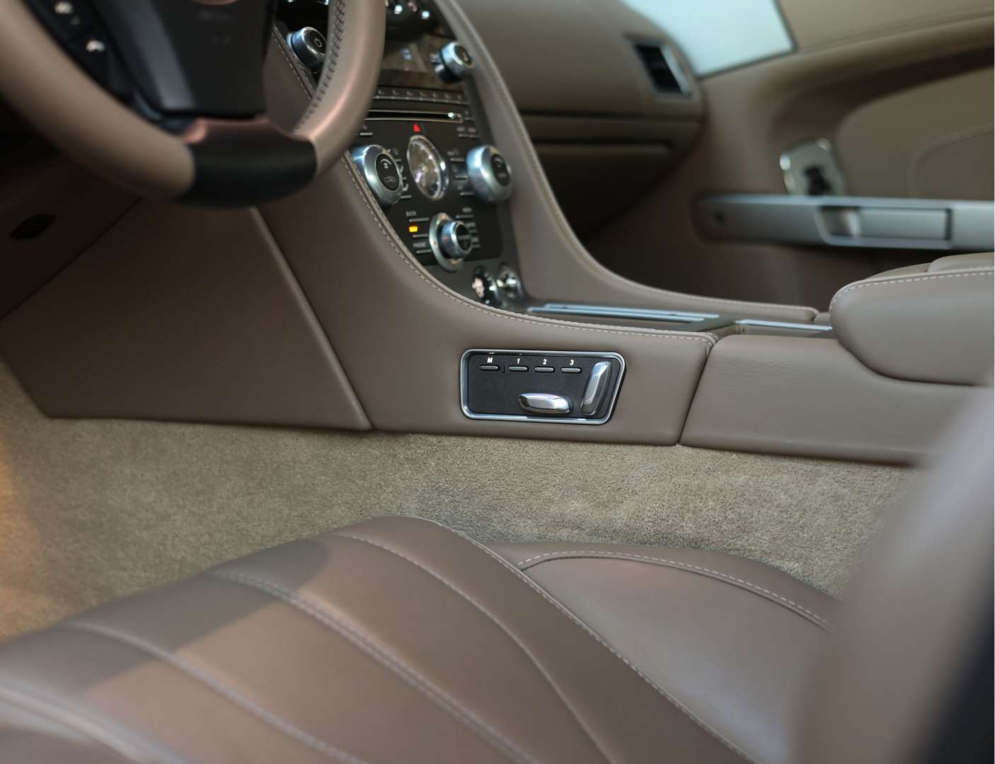 Aston Martin DB9 5.9 V12 Touchtronic - 2015 - Joinsteer - #33