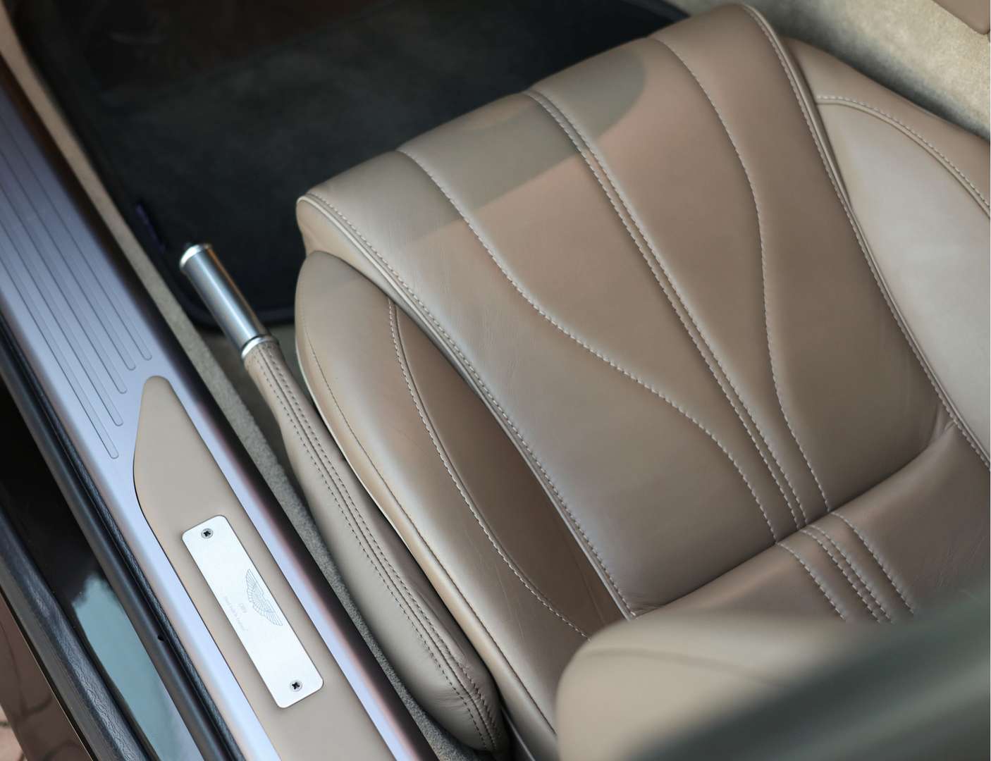 Aston Martin DB9 5.9 V12 Touchtronic - 2015 - Joinsteer - #34