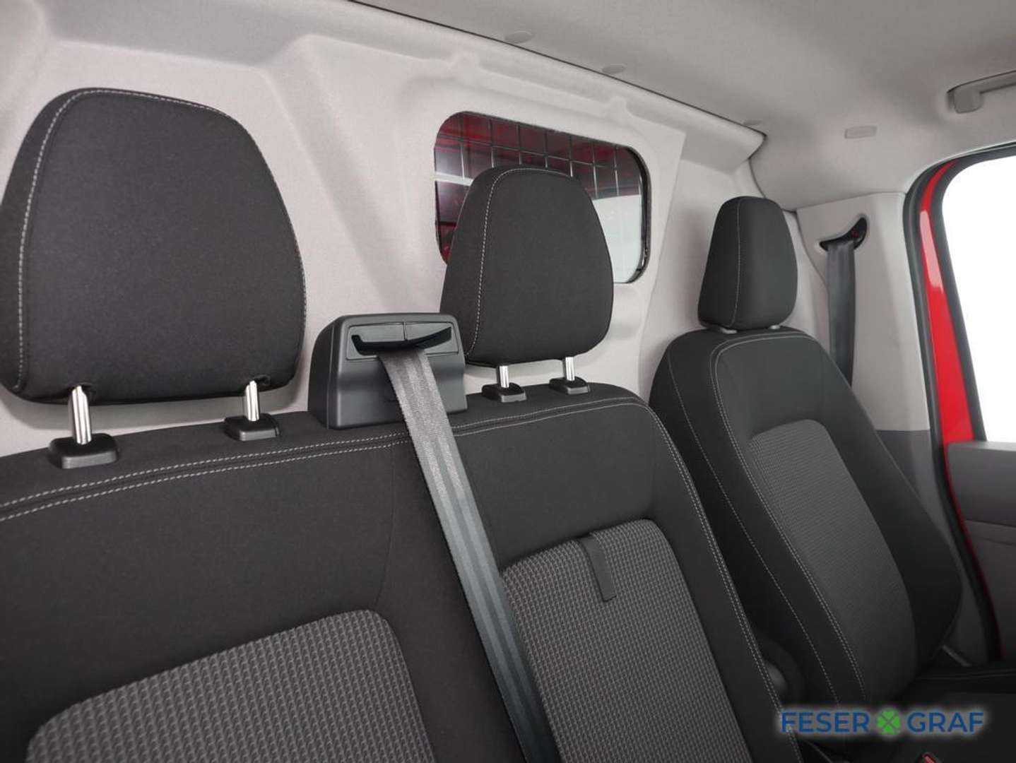 Volkswagen Multivan Kombi Elektro - 2025 - Joinsteer - #4