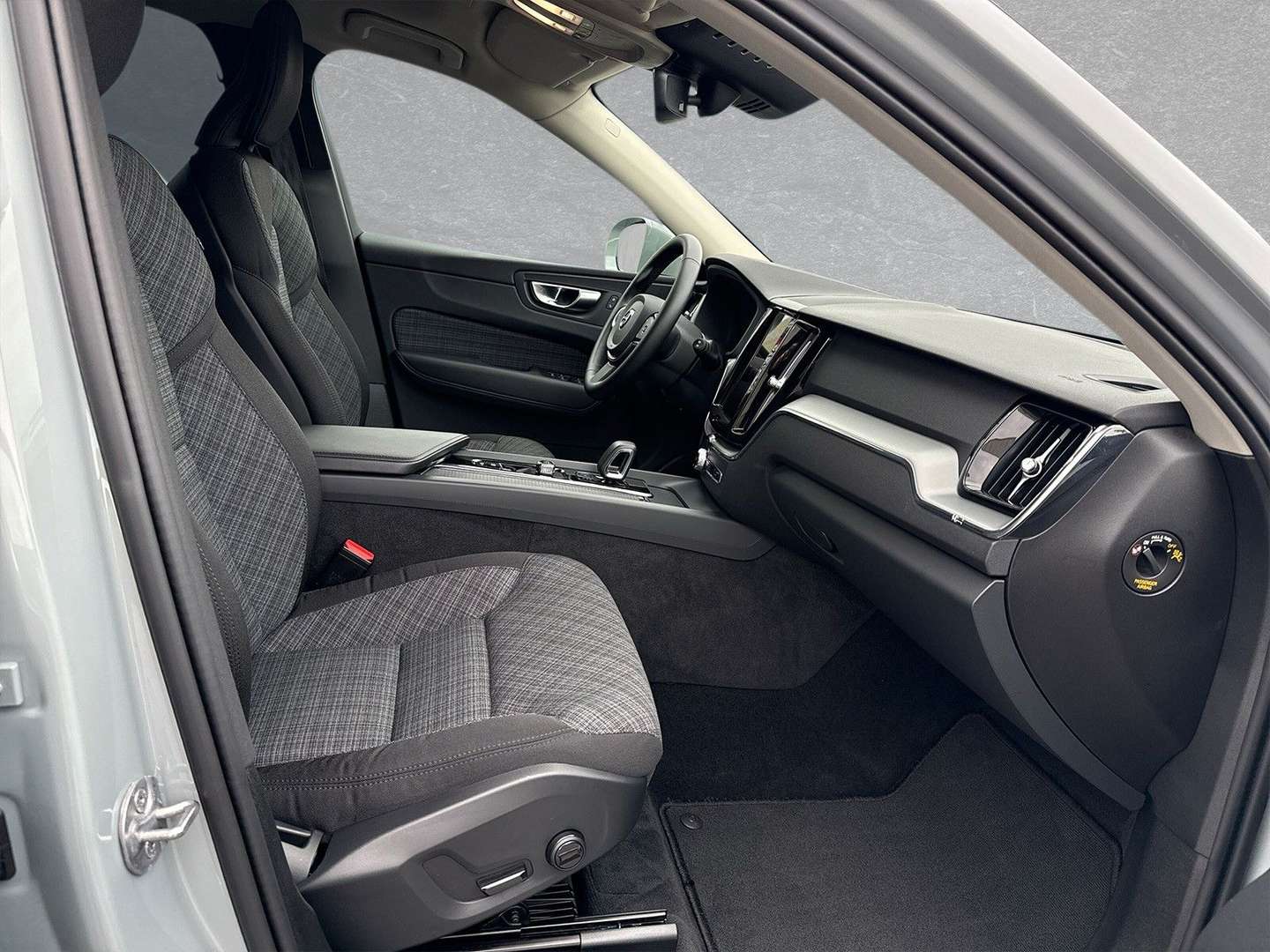 Volvo XC60 B4 Core - 2023 - Joinsteer - #3