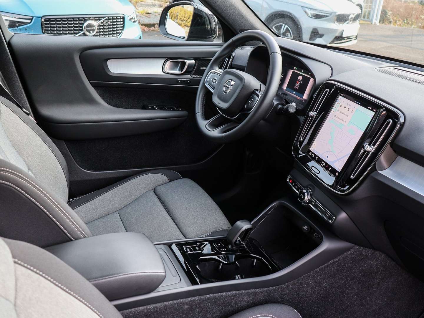 Volvo XC40 B4 Plus - 2025 - Joinsteer - #3