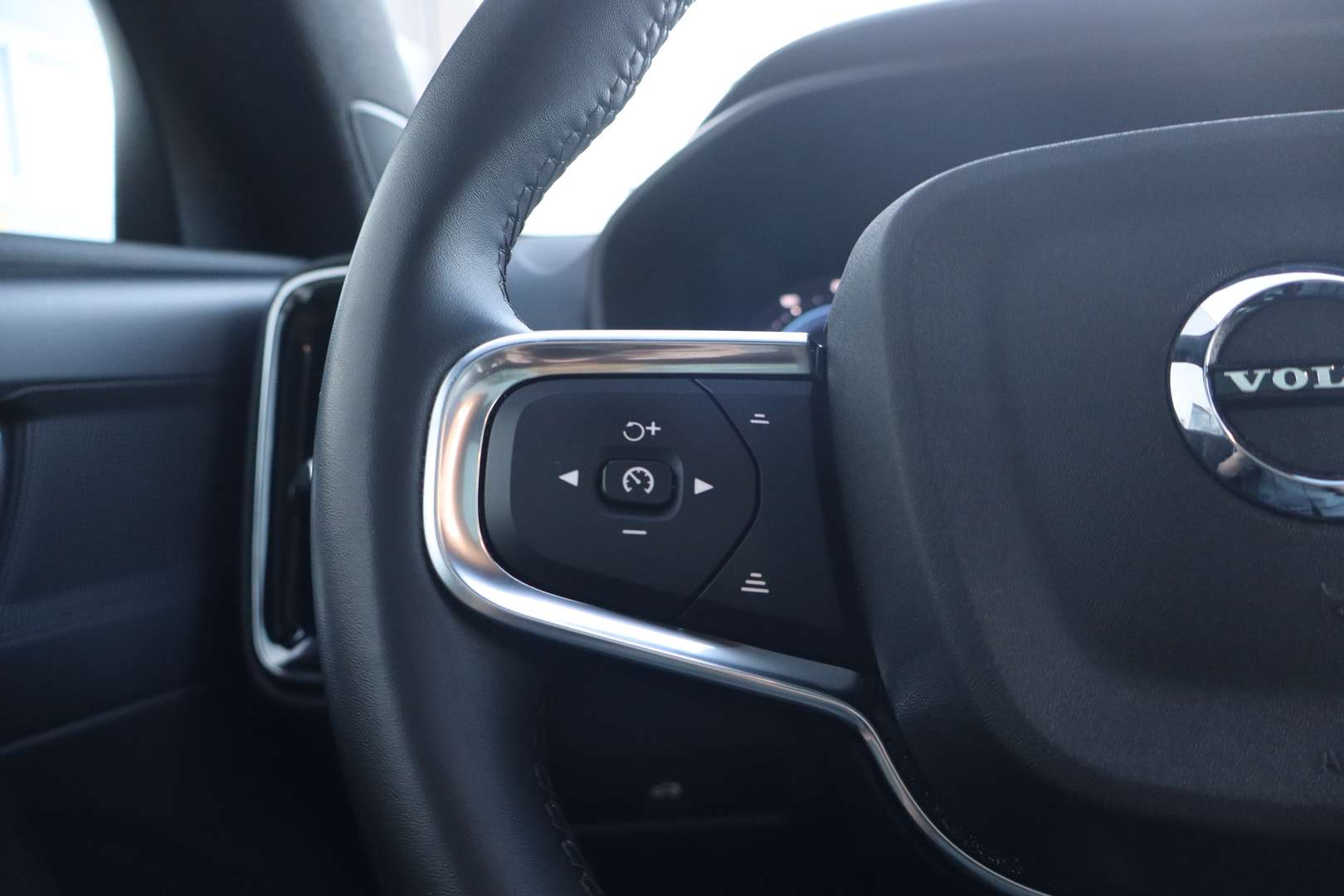 Volvo C40 Recharge PLUS - 2023 - Joinsteer - #28