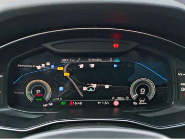 Audi A6 Avant 55 TFSI E — photo 12
