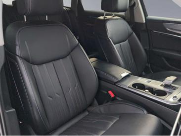 Audi A6 Avant 55 TFSI E — photo 17