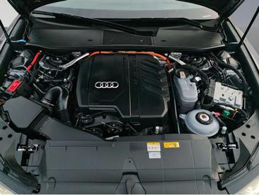 Audi A6 Avant 55 TFSI E — photo 20