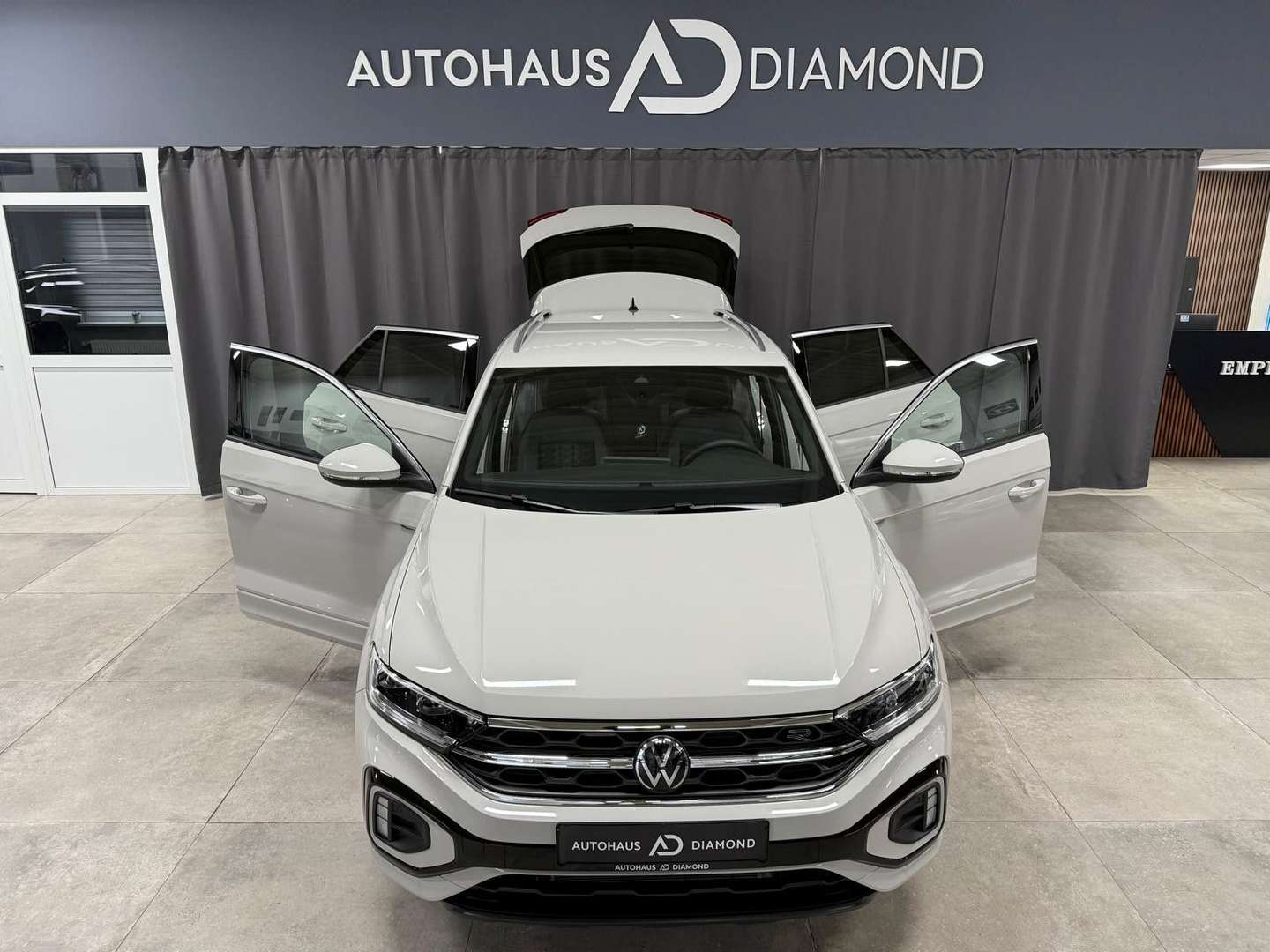 Volkswagen T-Roc R-Line - 2025 - Joinsteer - #4