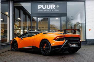 Lamborghini Huracán Performante Spyder — photo 2