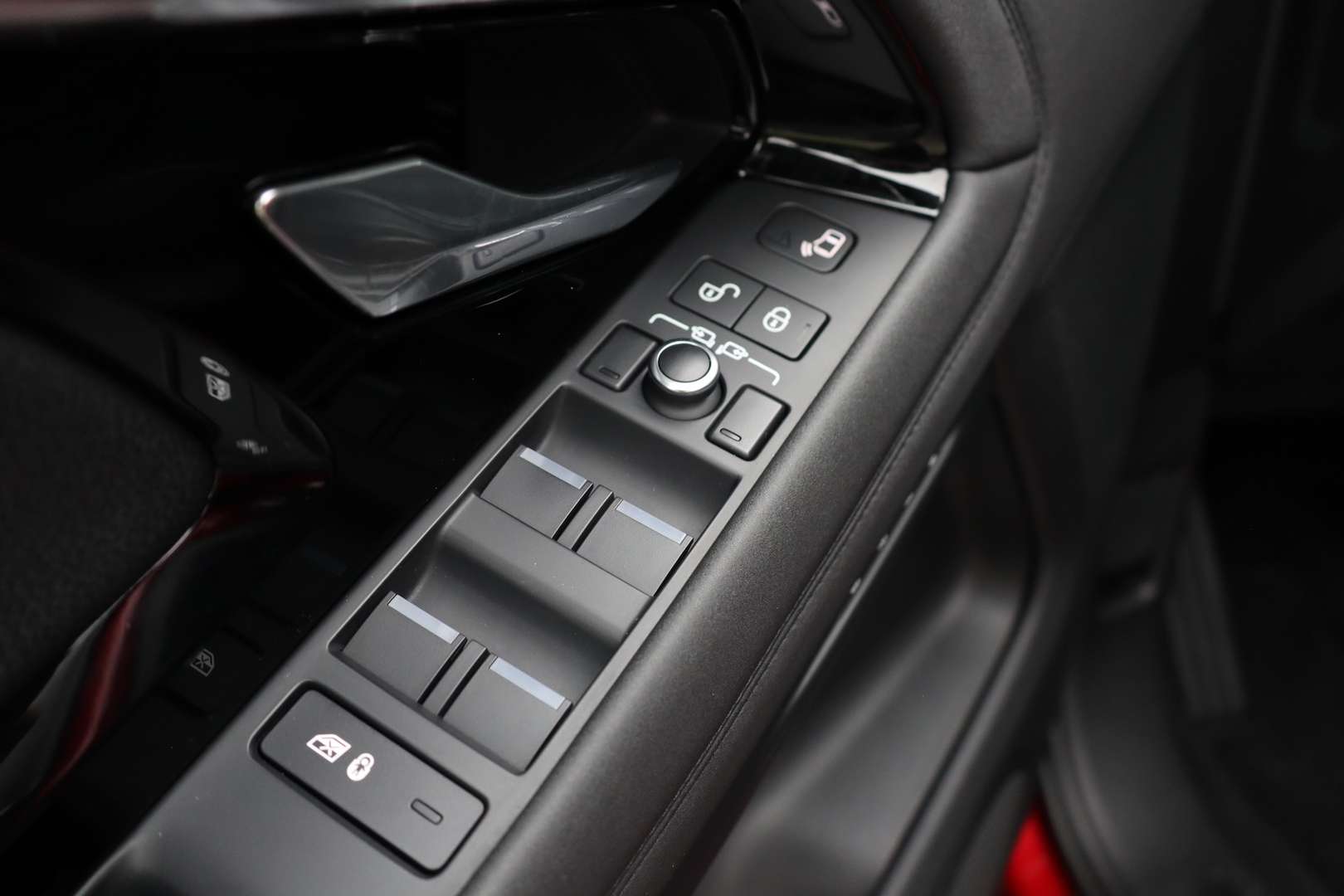 Land Rover Range Rover Evoque 2.0 P250 AWD R-Dynamic S Pano, Leder - 2019 - Joinsteer - #6