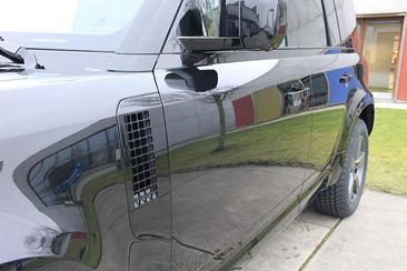 Land Rover Defender 110 X-Dynamic SE 3.0 D D200 — photo 10